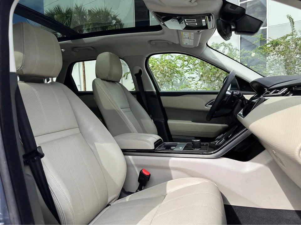 2019 Land Rover Range Rover Velar - Image 15 of 17