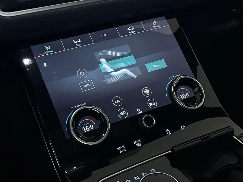 2019 Land Rover Range Rover Velar - Image 15 of 20