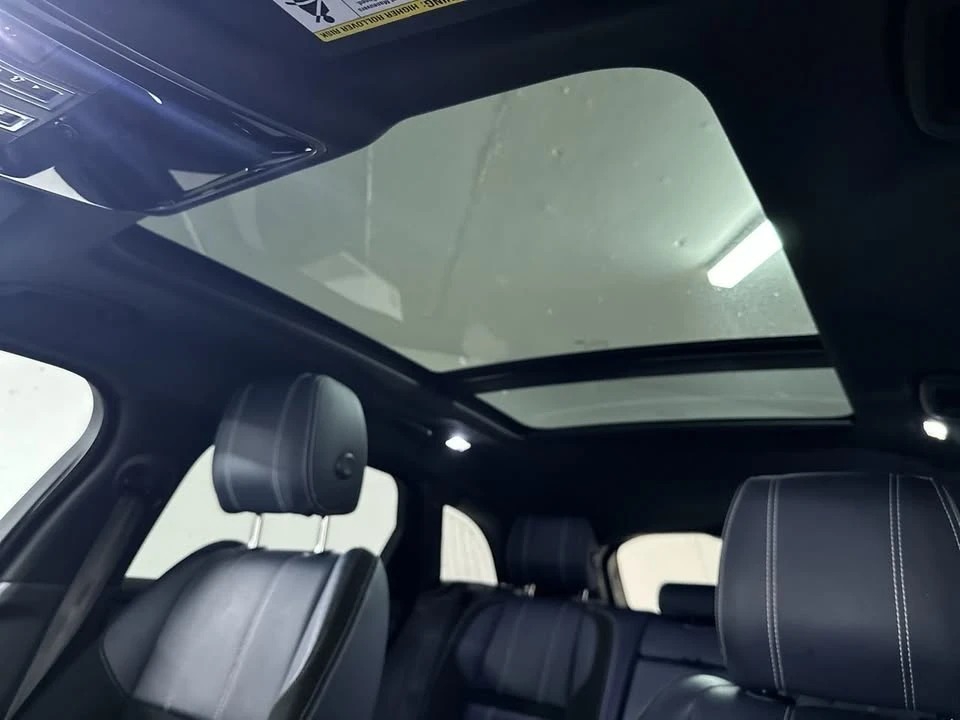 2019 Land Rover Range Rover Velar - Image 17 of 20