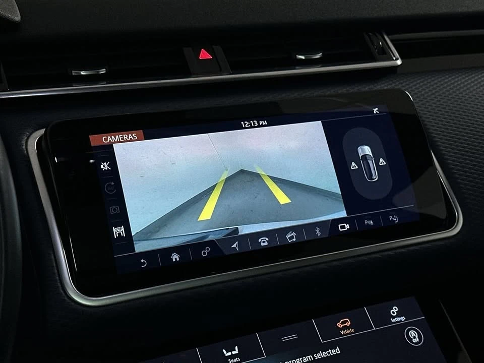 2019 Land Rover Range Rover Velar - Image 13 of 20