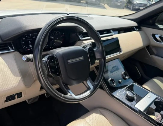 2019 Land Rover Range Rover Velar - Image 7 of 12