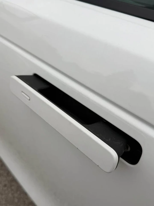 2019 Land Rover Range Rover Velar - Image 9 of 9