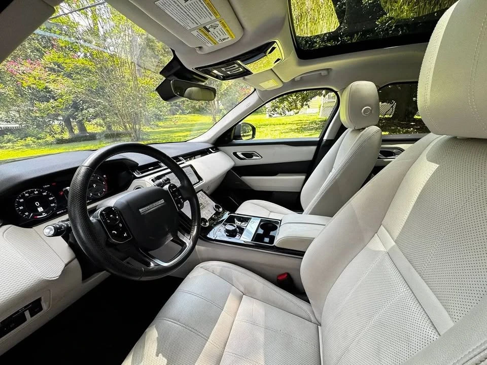 2019 Land Rover Range Rover Velar - Image 14 of 18