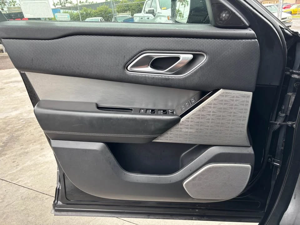2019 Land Rover Range Rover Velar - Image 13 of 14