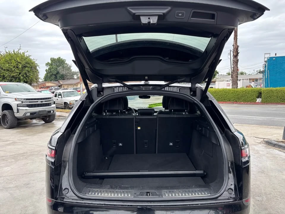 2019 Land Rover Range Rover Velar - Image 9 of 14