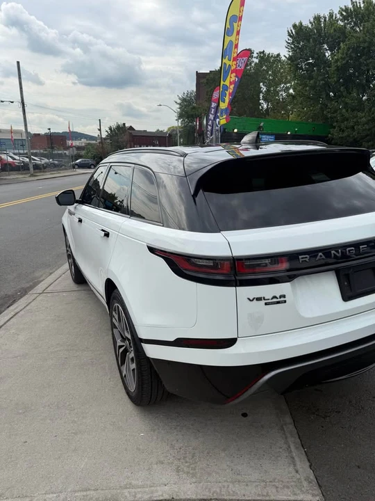 2019 Land Rover Range Rover Velar - Image 6 of 9
