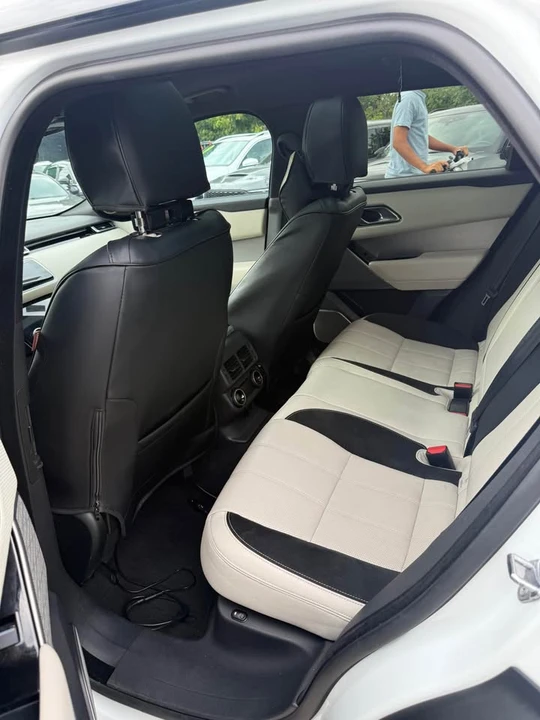 2019 Land Rover Range Rover Velar - Image 7 of 9