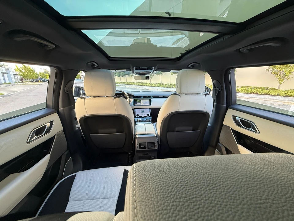 2019 Land Rover Range Rover Velar - Image 18 of 21