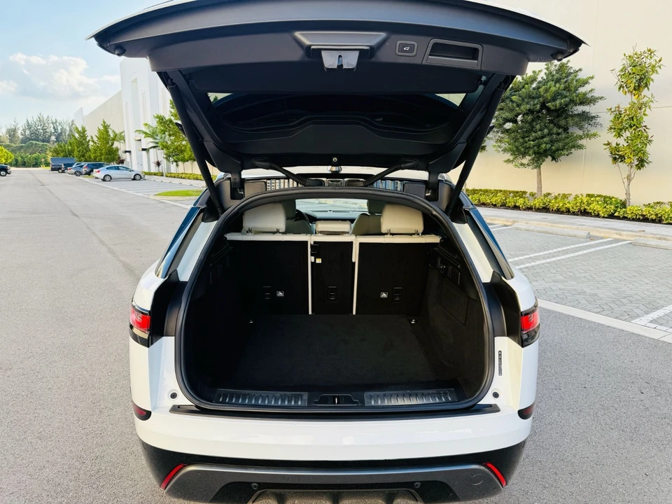 2019 Land Rover Range Rover Velar - Image 12 of 21