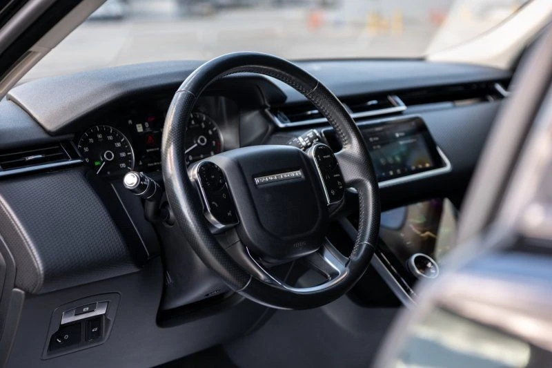 2019 Land Rover Range Rover Velar - Image 16 of 21