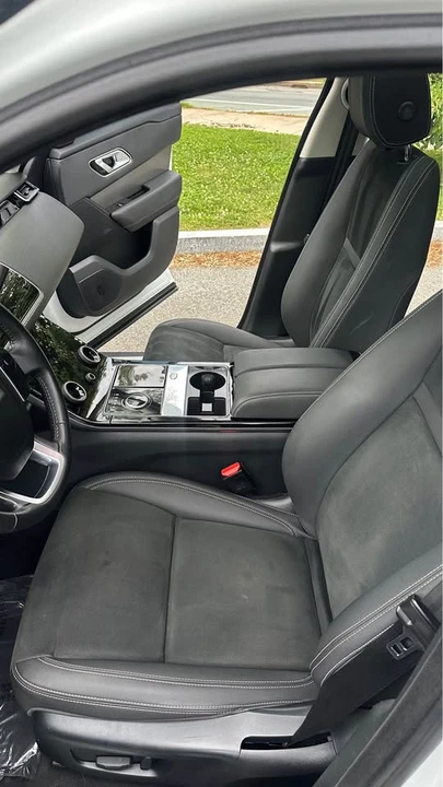 2019 Land Rover Range Rover Velar - Image 15 of 17