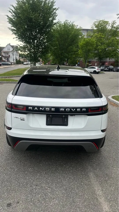 2019 Land Rover Range Rover Velar - Image 10 of 16