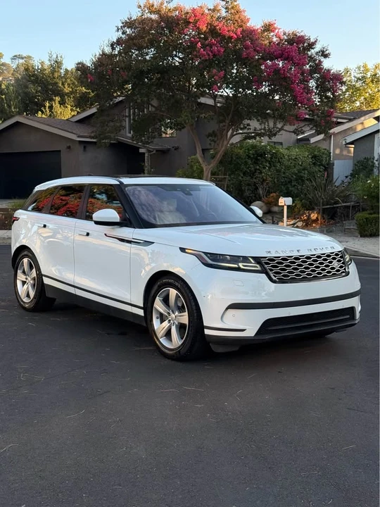 2019 Land Rover Range Rover Velar - Image 14 of 16