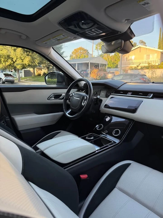 2019 Land Rover Range Rover Velar - Image 7 of 16