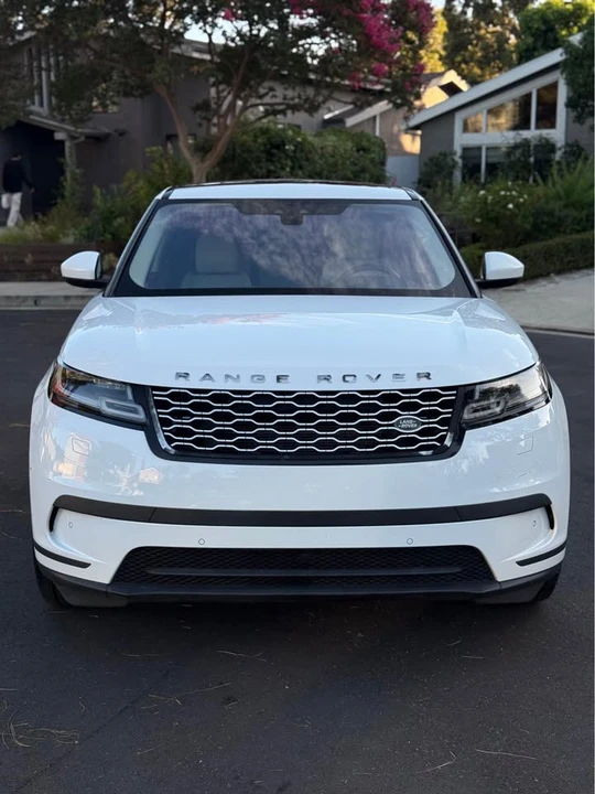 2019 Land Rover Range Rover Velar - Image 4 of 16
