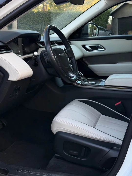 2019 Land Rover Range Rover Velar - Image 9 of 16