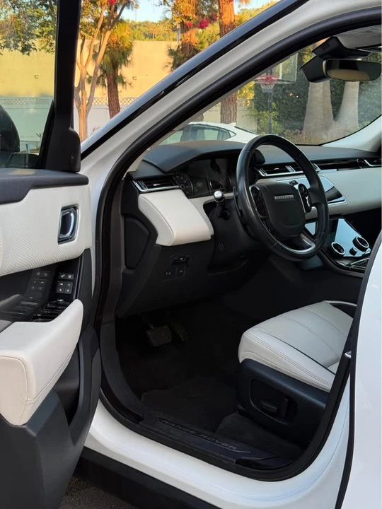 2019 Land Rover Range Rover Velar - Image 8 of 16