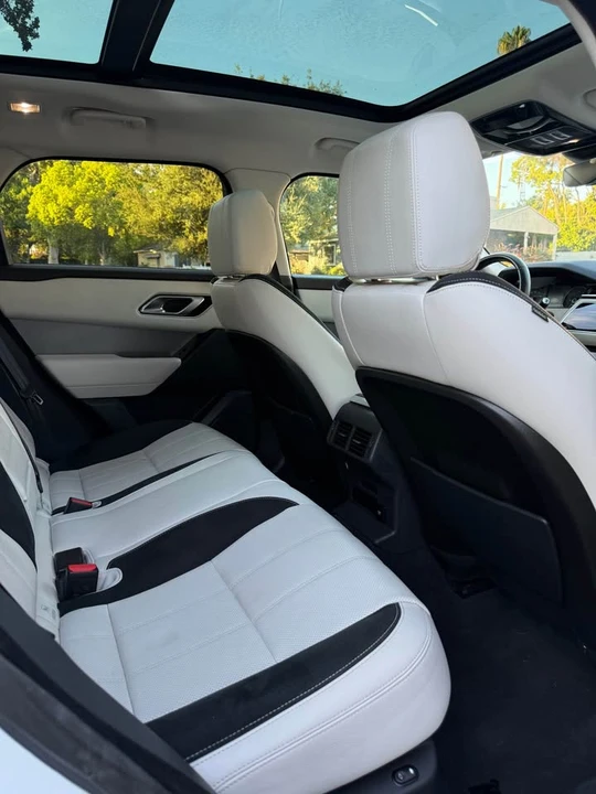 2019 Land Rover Range Rover Velar - Image 5 of 16