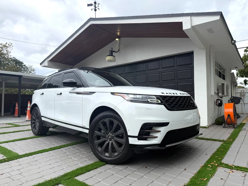 2019 Land Rover Range Rover Velar - Image 2 of 21