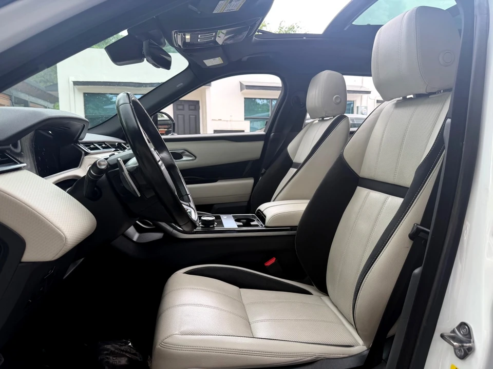 2019 Land Rover Range Rover Velar - Image 16 of 21