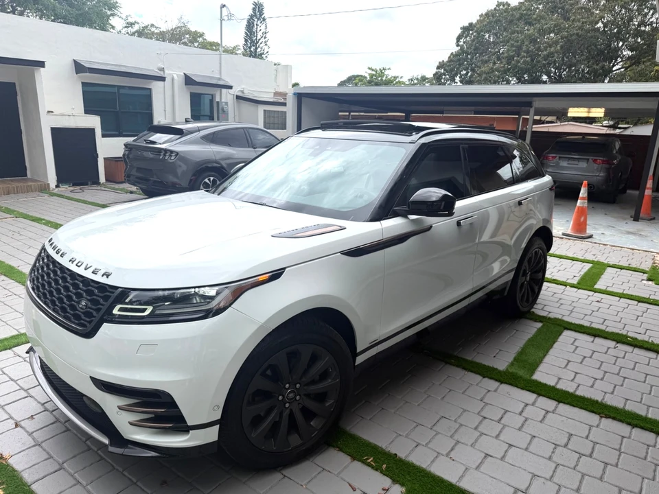 2019 Land Rover Range Rover Velar - Image 5 of 21