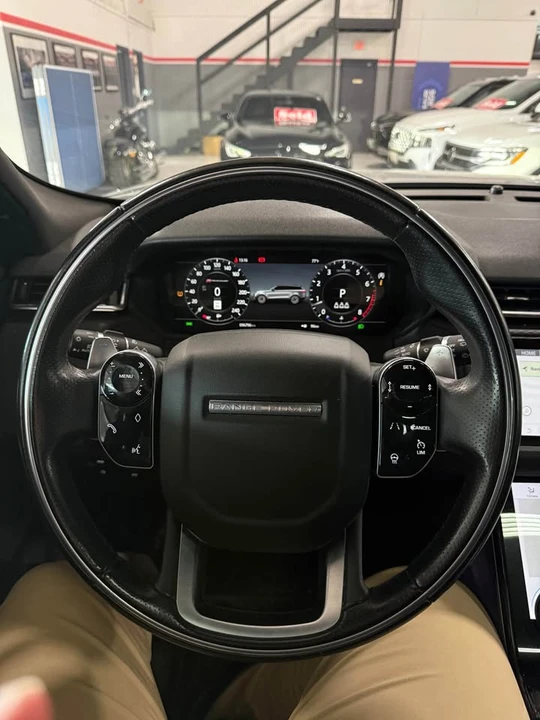 2019 Land Rover Range Rover Velar - Image 8 of 18