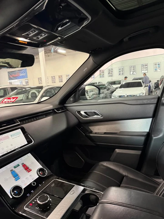 2019 Land Rover Range Rover Velar - Image 17 of 18