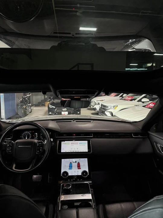 2019 Land Rover Range Rover Velar - Image 6 of 18