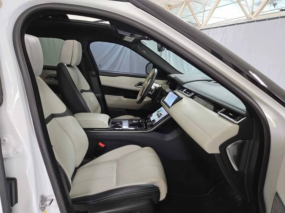 2019 Land Rover Range Rover Velar - Image 10 of 18