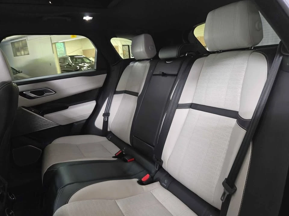 2019 Land Rover Range Rover Velar - Image 16 of 18