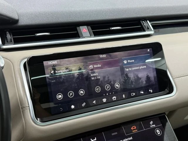 2019 Land Rover Range Rover Velar - Image 18 of 21
