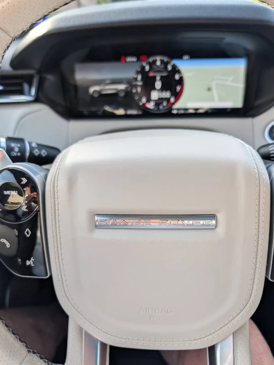 2019 Land Rover Range Rover Velar - Image 11 of 19