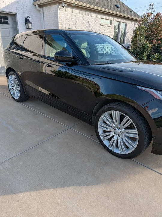 2019 Land Rover Range Rover Velar - Image 2 of 19