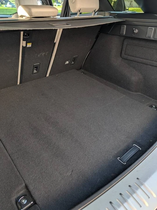 2019 Land Rover Range Rover Velar - Image 18 of 19