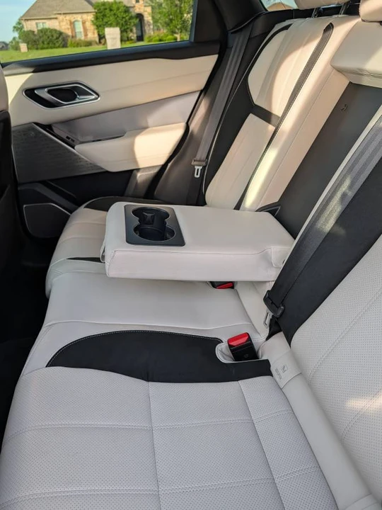 2019 Land Rover Range Rover Velar - Image 15 of 19