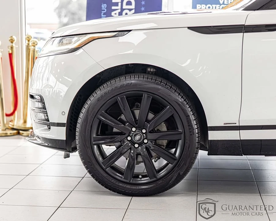 2019 Land Rover Range Rover Velar - Image 7 of 20