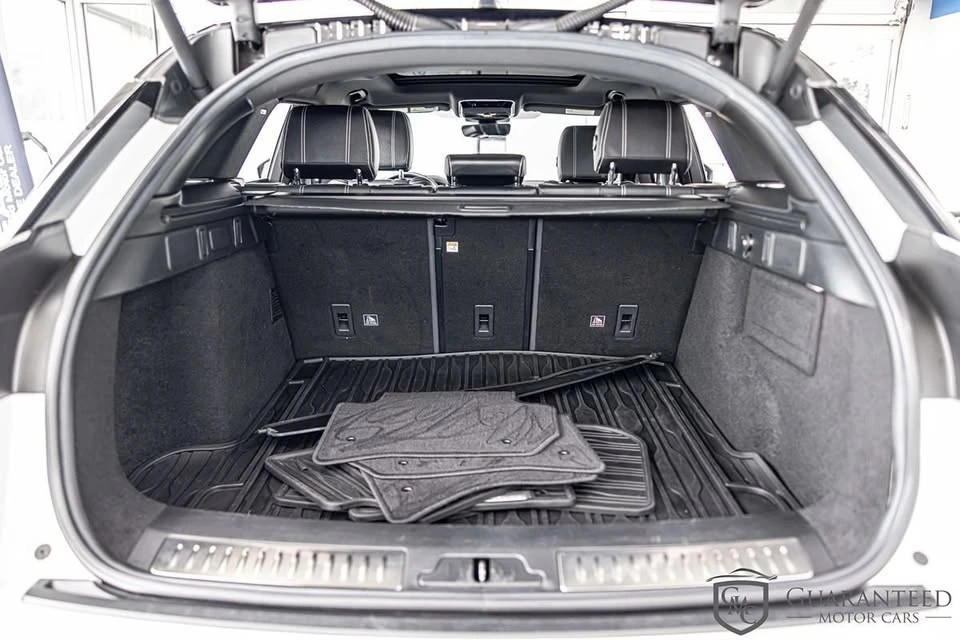 2019 Land Rover Range Rover Velar - Image 16 of 20