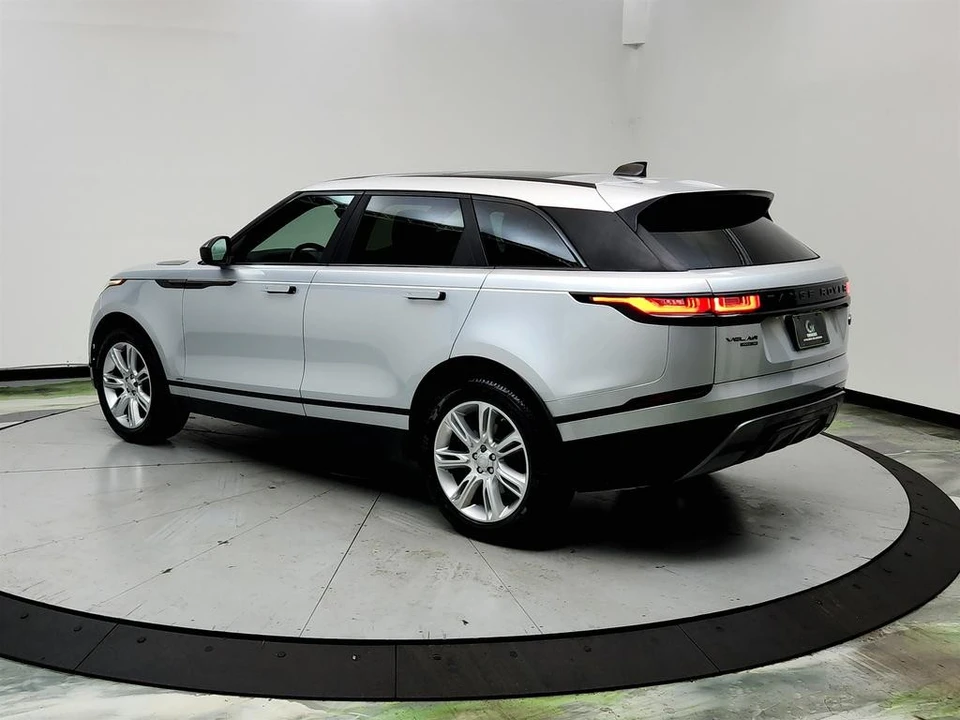 2019 Land Rover Range Rover Velar - Image 7 of 21