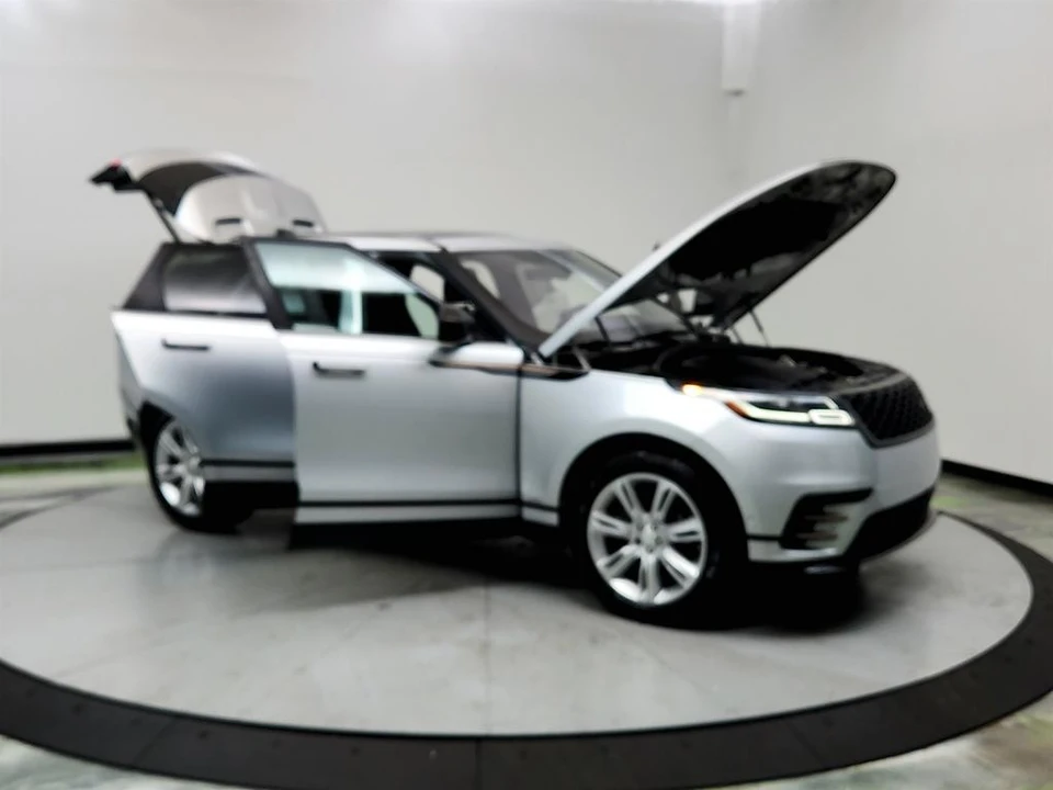2019 Land Rover Range Rover Velar - Image 10 of 21