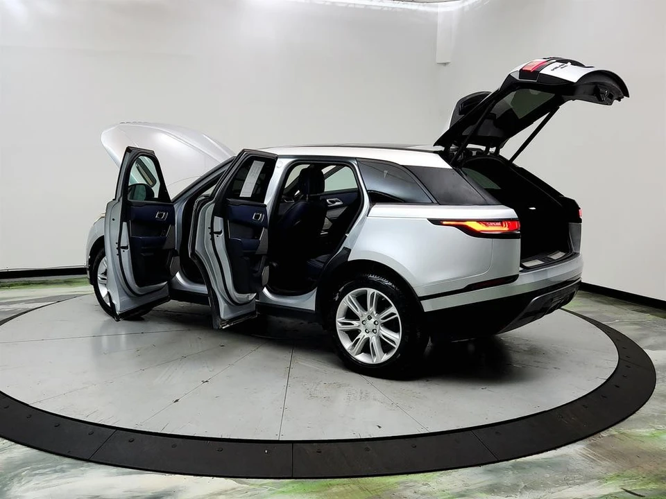 2019 Land Rover Range Rover Velar - Image 12 of 21
