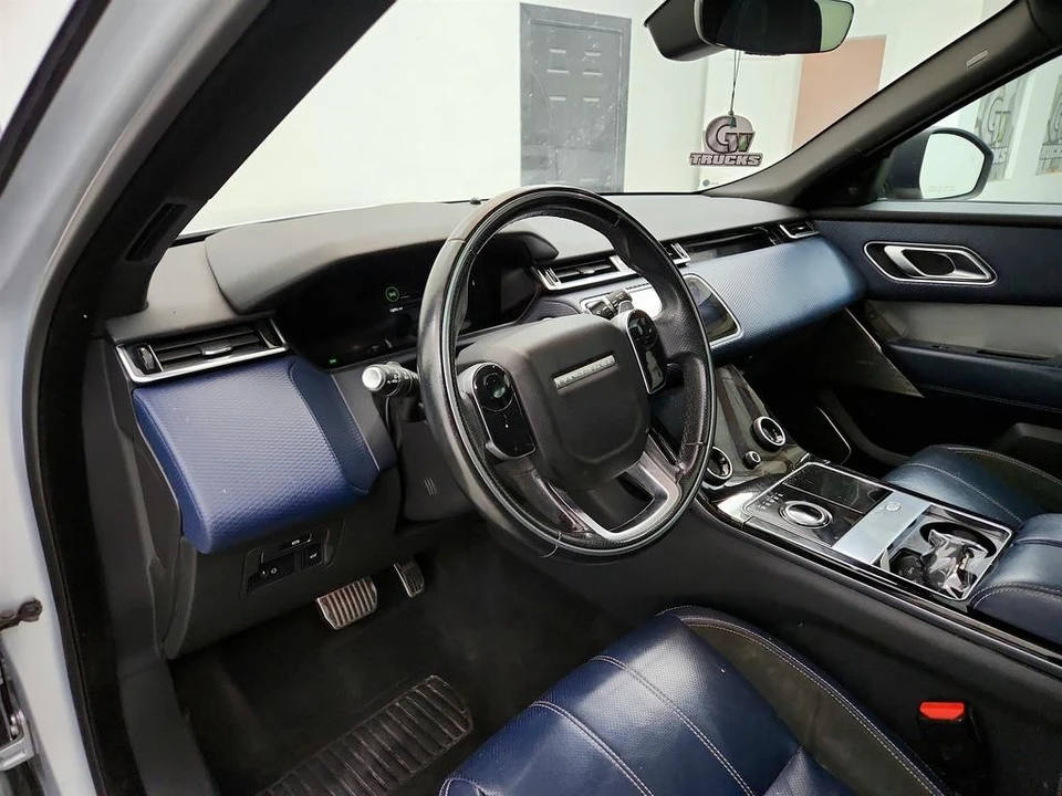 2019 Land Rover Range Rover Velar - Image 13 of 21