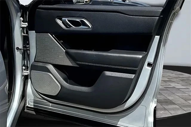 2019 Land Rover Range Rover Velar - Image 12 of 12