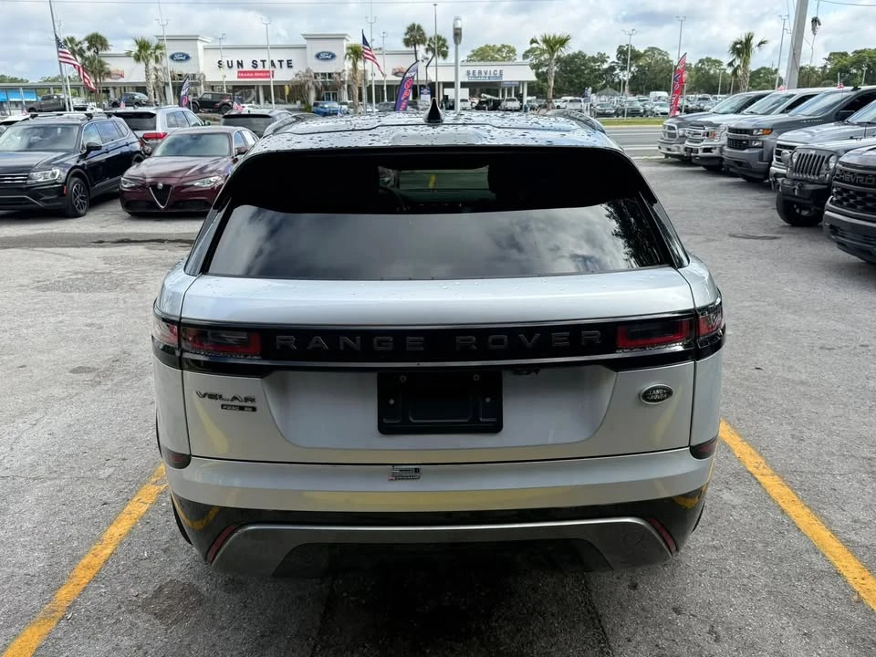 2019 Land Rover Range Rover Velar - Image 5 of 19