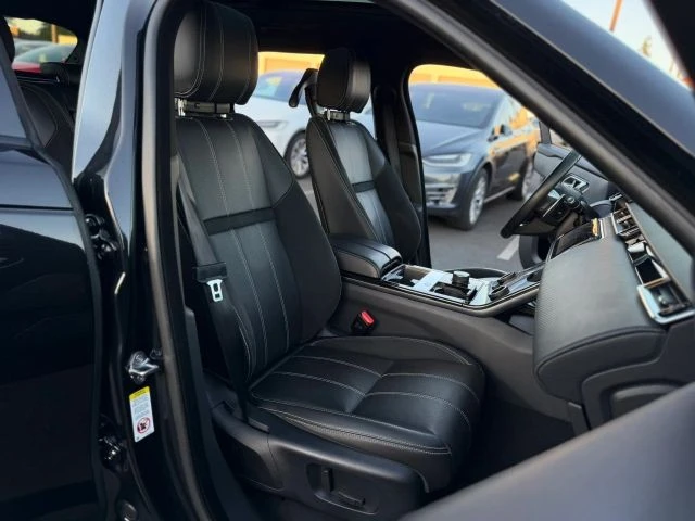 2019 Land Rover Range Rover Velar - Image 11 of 21