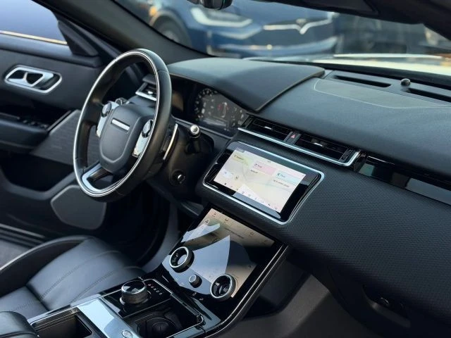 2019 Land Rover Range Rover Velar - Image 16 of 21