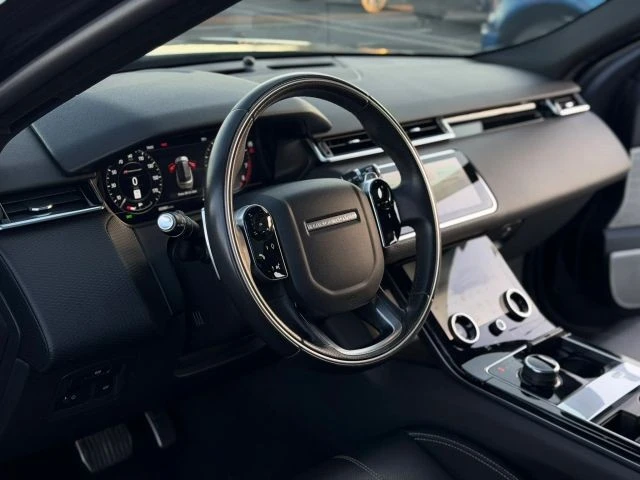 2019 Land Rover Range Rover Velar - Image 18 of 21