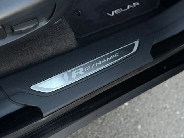 2019 Land Rover Range Rover Velar - Image 14 of 21