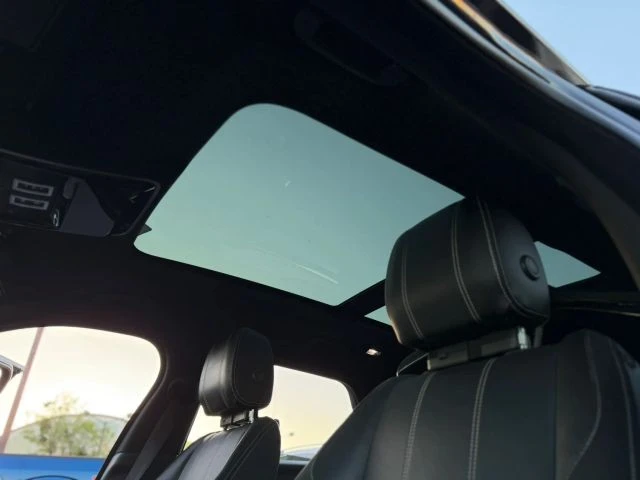 2019 Land Rover Range Rover Velar - Image 19 of 21