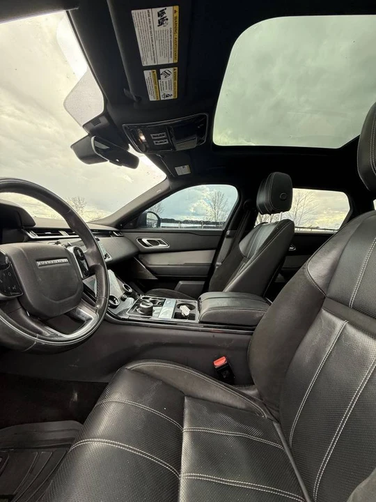 2019 Land Rover Range Rover Velar - Image 9 of 13