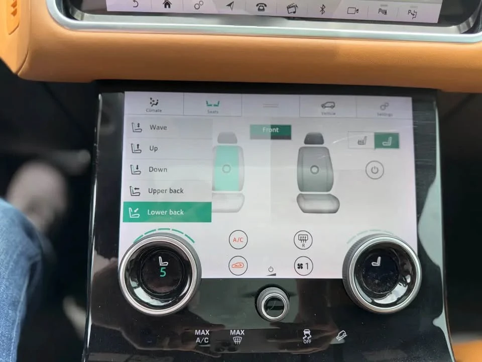 2019 Land Rover Range Rover Velar - Image 13 of 17